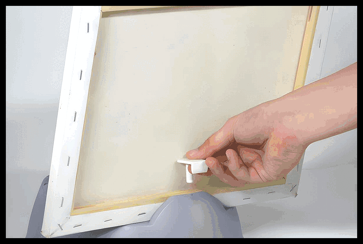 GoEasel Canvas Clip
